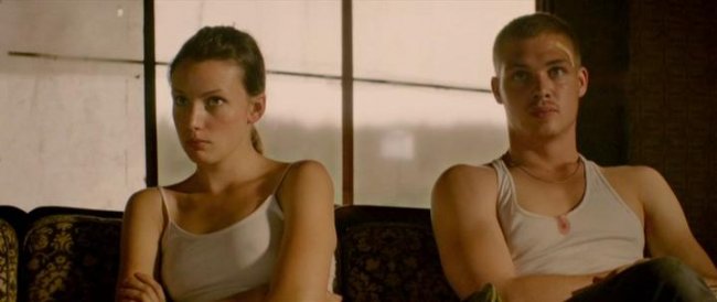 Сверхновая звезда / Supernova (2014) - Трейлеры