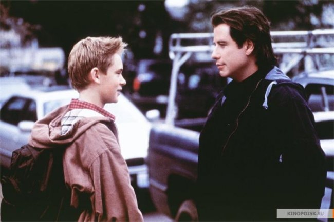 Скрытая угроза (2001) - Трейлеры