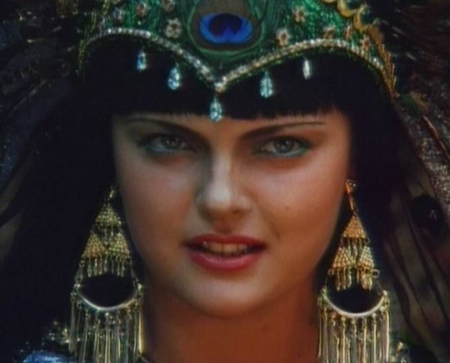 Сердца трёх (фильм, 1992) - Трейлеры