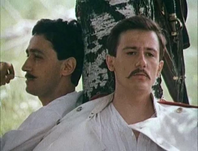 Фильм "Поцелуй" (1983) - Трейлеры