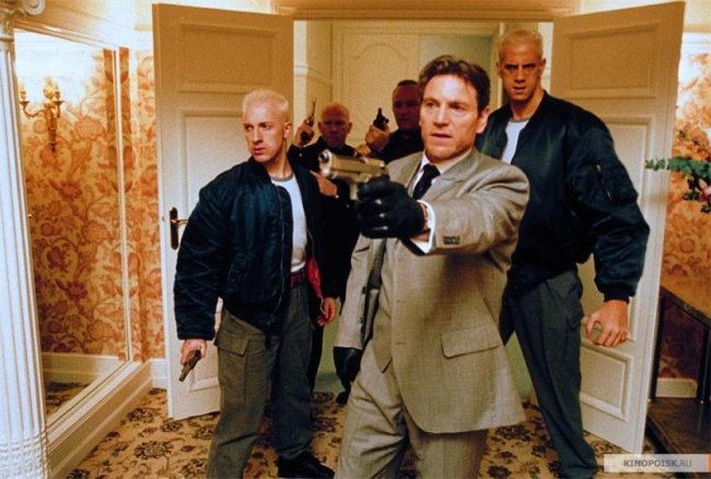 Поцелуй дракона (2001) - Трейлеры