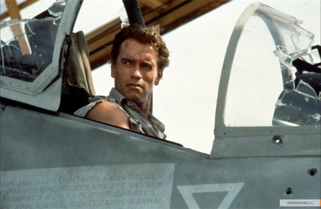 Правдивая ложь (1994) - Трейлеры