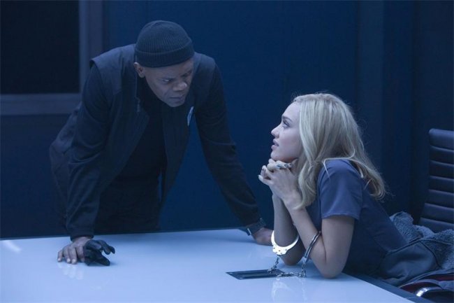 Фильм "Особо опасна" (2015) - Трейлеры