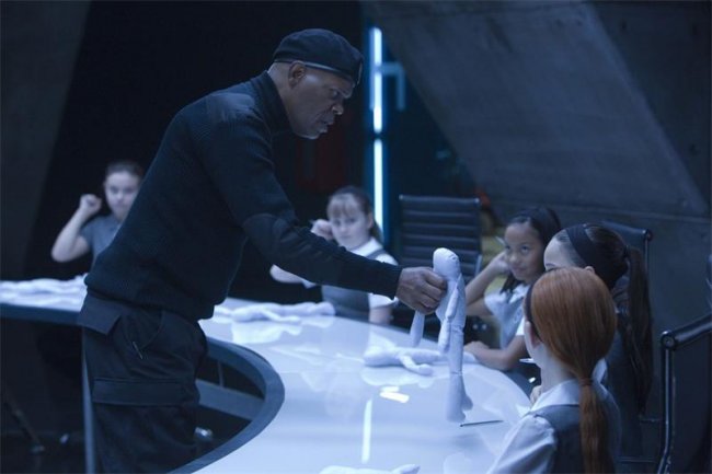 Фильм "Особо опасна" (2015) - Трейлеры