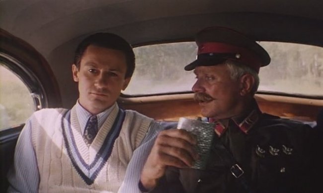 Фильм "Утомленные солнцем" (1994) - Трейлеры