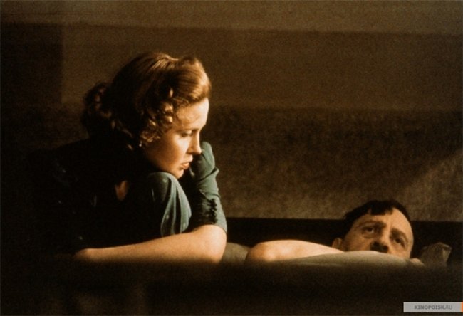 Первый в тетралогии «Молох» — «Телец» — «Солнце» — «Фауст» - Трейлеры