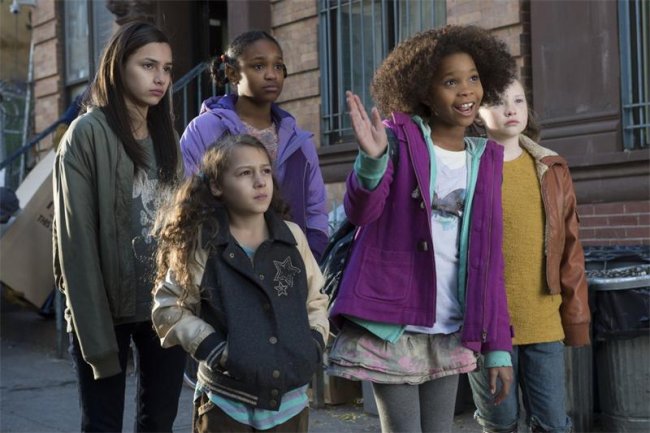 Энни / Annie (2014) - Трейлеры