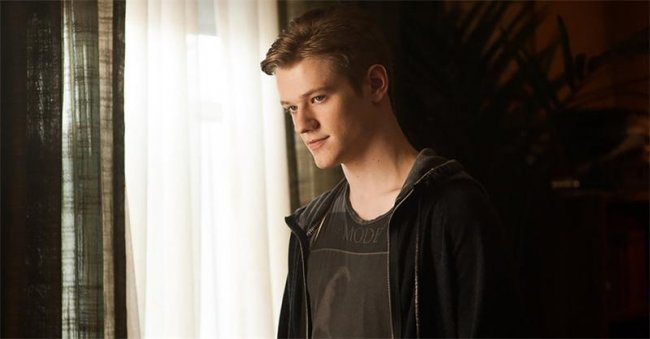 Нити / Strіngs / Bravetown (2015) - Трейлеры