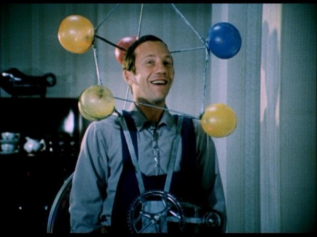 Фильм "Эта веселая планета" (1973) - Трейлеры