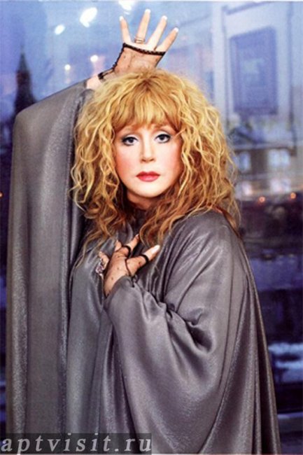 Женщина, которая поёт. - Трейлеры