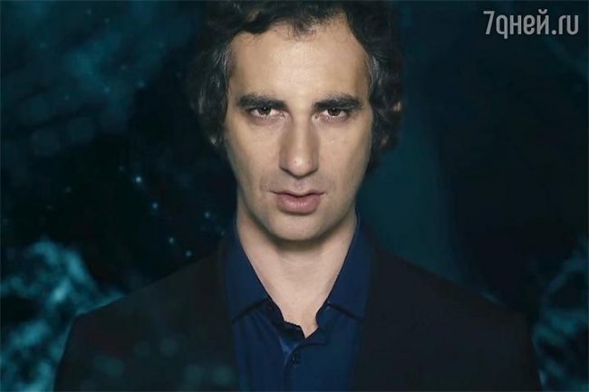 Токио "Сломанные цветы" (2013) - Трейлеры