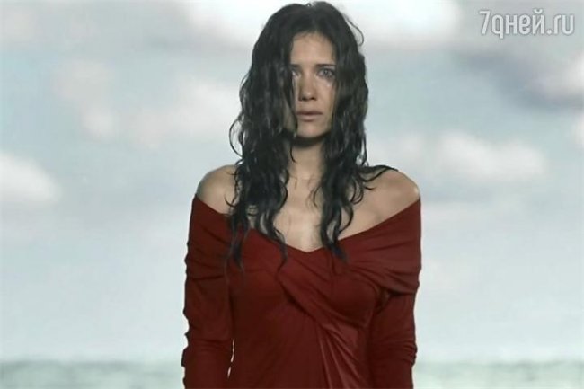 Токио "Сломанные цветы" (2013) - Трейлеры