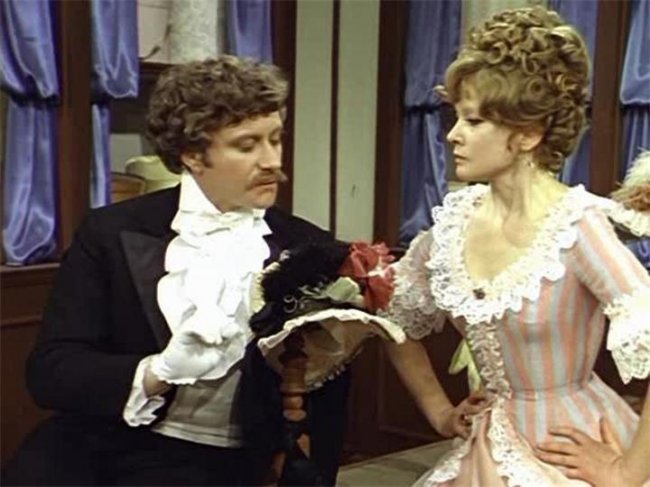 Соломенная шляпка - Трейлеры