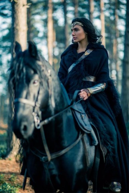 «Чудо-женщина»: премьера 1 июня! - Трейлеры