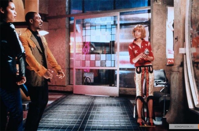 Приключения Плуто Нэша (2002) - Трейлеры