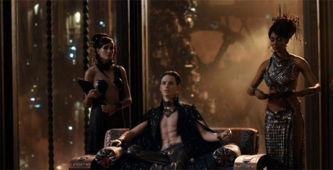 Восхождение Юпитер / Jupiter Ascending (2015) - Трейлеры