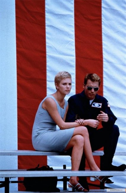 Жена астронавта (1999) - Трейлеры