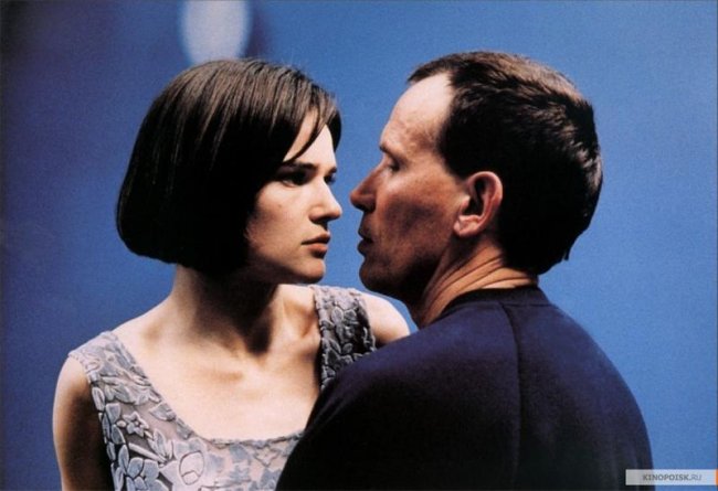 За облаками (1995) - Трейлеры