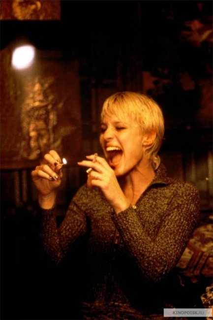 Она прекрасна (1997) - Трейлеры