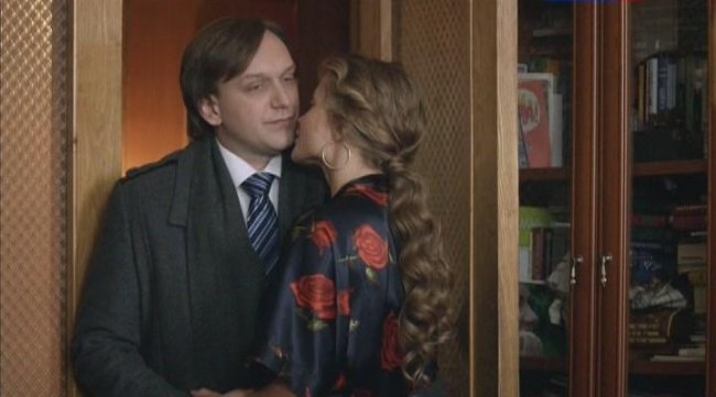 Осколки хрустальной туфельки (2015) - Трейлеры