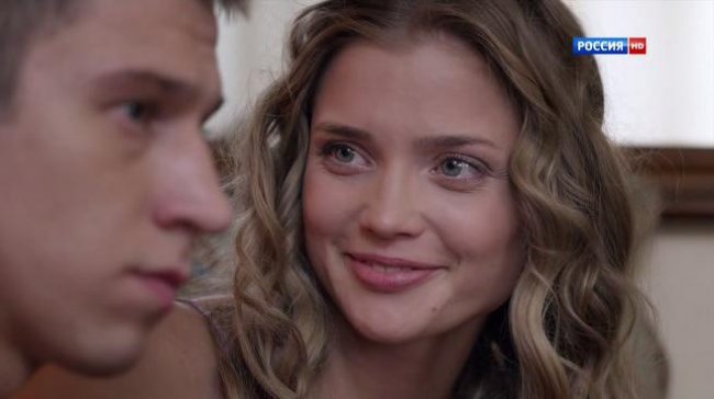 Осколки хрустальной туфельки (2015) - Трейлеры