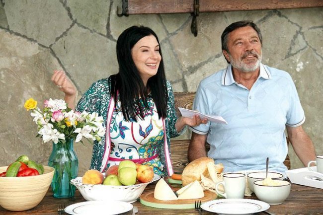 Домик в сердце (2014) - Трейлеры