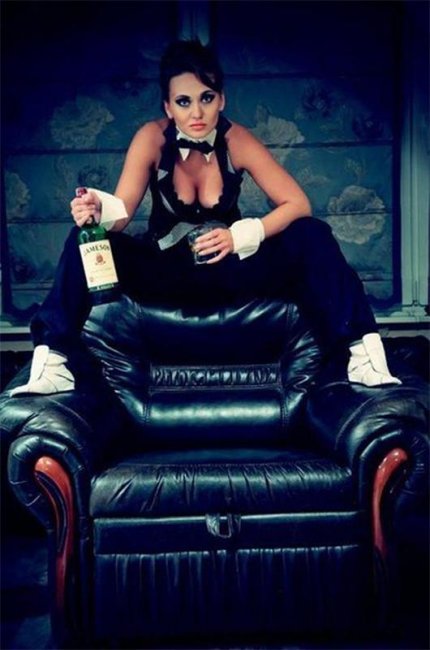 Анна Саливанчук: фото в купальнике - Актрисы