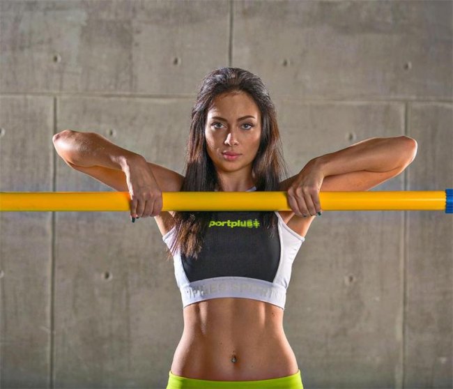 Настасья Самбурска: спорт Maxim - Актрисы