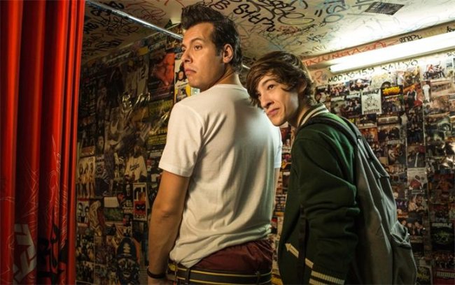 Снова 16 (2014) - Трейлеры