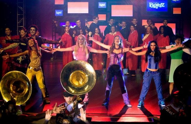 Фильм "Bratz: уже не куклы" (2007) - Трейлеры