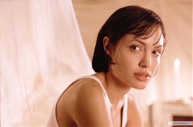 За гранью (2003) - Трейлеры