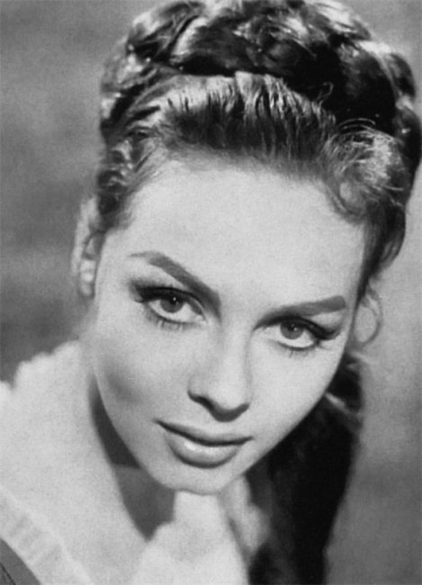 Мишель Мерсье, актриса - Трейлеры