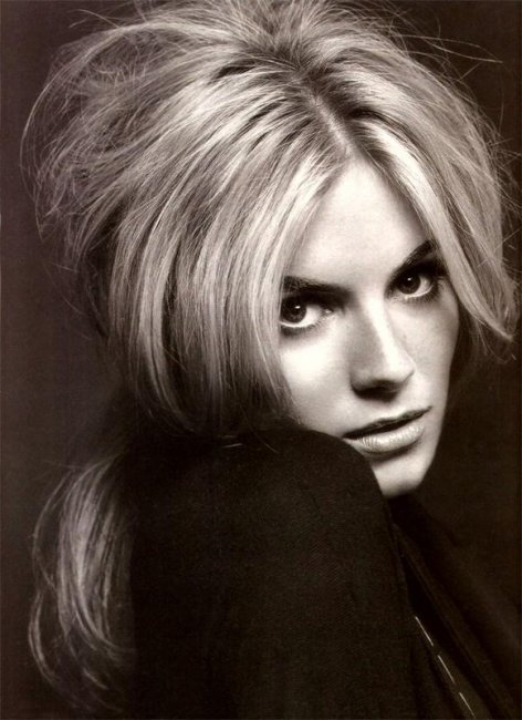 Сиенна Миллер - Трейлеры