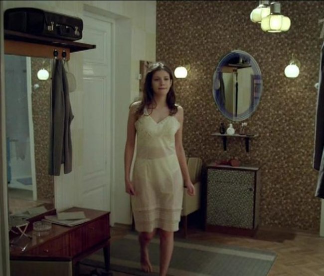 Анна Чиповская блеснула в откровенных сценах - Биографии