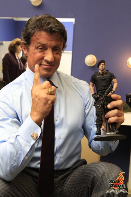 Hot Toys игрушка Barney Ross - Трейлеры