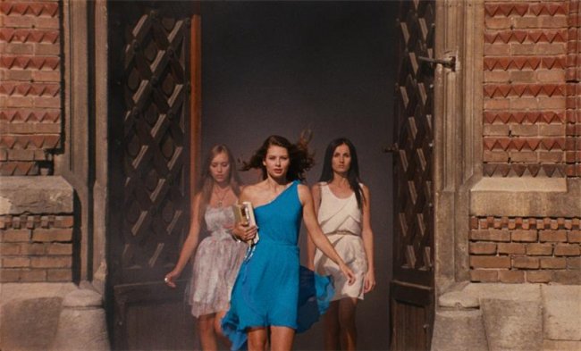 Тени незабытых предков - Трейлеры