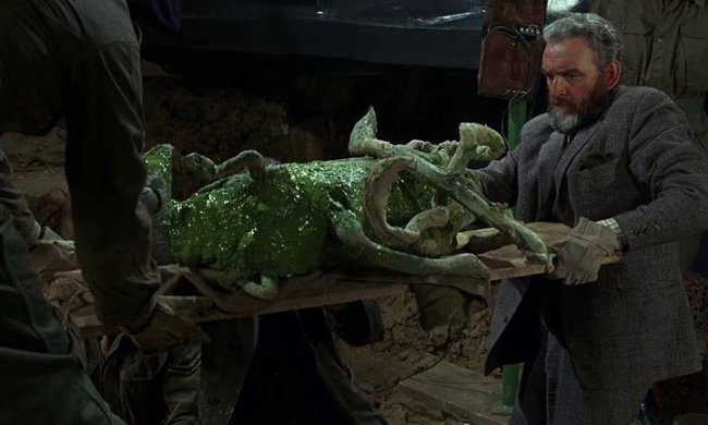 Сериал Куотермасс и колодец/Quatermass and the Pit - Трейлеры