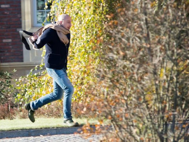 Одной левой (премьера 16 апреля 2015) - Трейлеры