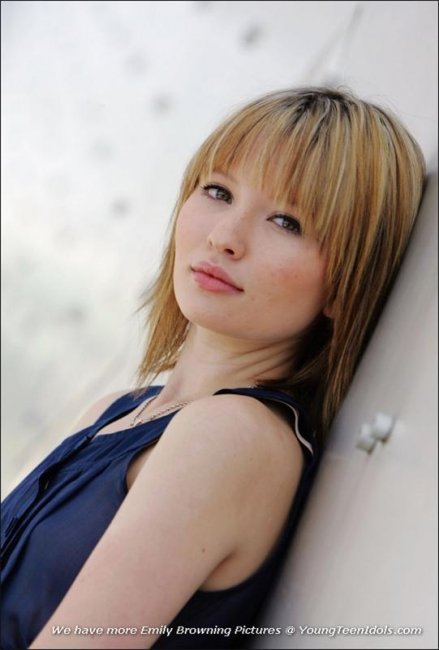 Эмили Браунинг - Трейлеры