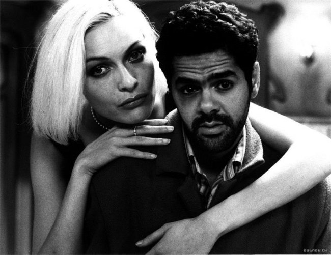 Angel- A Люка Бессона - Трейлеры