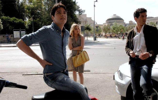 Пристегните ремни / Allacciate le cinture (2014) - Трейлеры