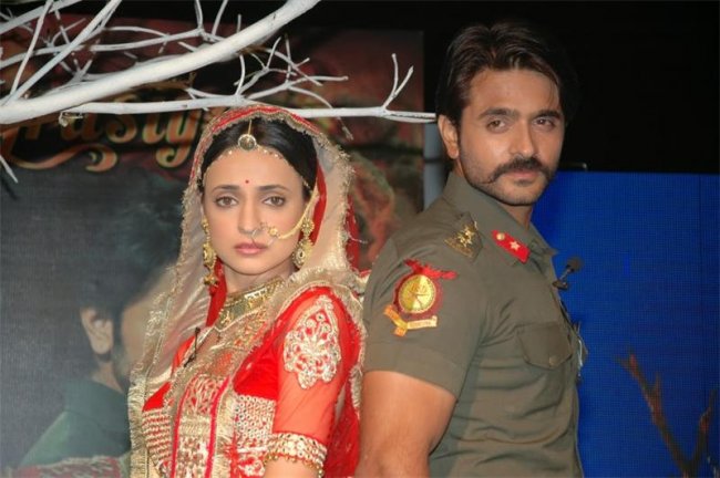 RANG RASIYA?ЦВЕТА СТРАСТИ - Трейлеры