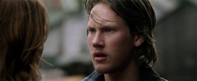 Не подавай виду / Something Wicked (2014) - Трейлеры