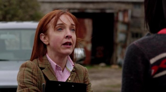 Белые поселенцы / White Settlers (2014) - Трейлеры