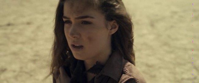 Колодец / The Well / The Last Survivors (2014) - Трейлеры