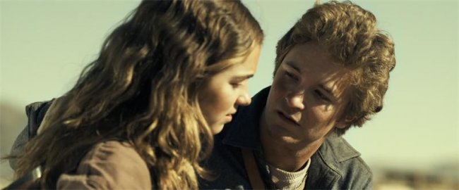 Колодец / The Well / The Last Survivors (2014) - Трейлеры