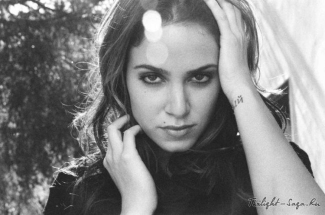 Никки Рид, актриса - Трейлеры