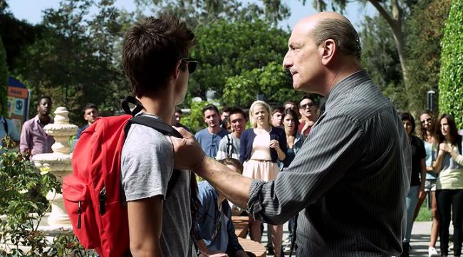 Исключённый / Expelled (2014) - Трейлеры