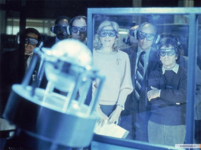 Лучшая защита (1984) - Трейлеры