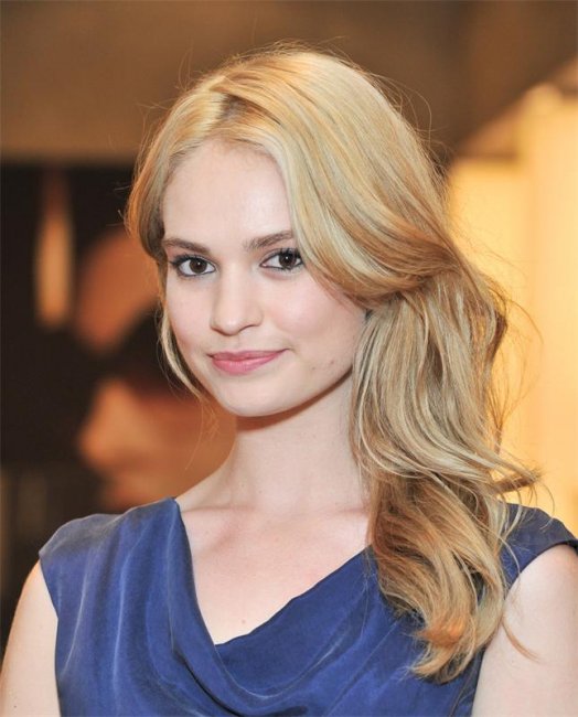 Лили Джеймс, актриса - Актрисы